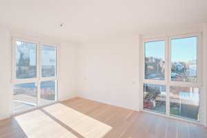 Modernes und neuwertiges Reiheneckhaus ***SAUNA**GARAGE**GARTEN*** – Stuttgart – Vorschaubild 9
