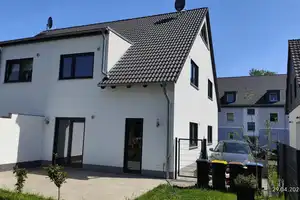 Frischgebaute 4,5-Raum Doppelhaushälfte mit vielen Vorteilen in Bottrop-Süd – Lukas-Cranach-Straße 66, 46238 Bottrop – Vorschaubild 3