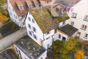 Zuhause ankommen im Herzen von Tengen! Historisches Haus mit Potential + Charme sucht neuen Besitzer – Die vollständige Adresse der Immobilie erhältst du vom Anbieter., 78250 Tengen – Vorschaubild 2