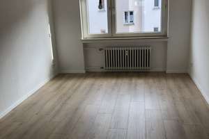 Erstbezug nach Komplettrenovierung 70 m2 3,5 R 2. Etage – Klarastraße 35, 45130 Rüttenscheid, Essen – Vorschaubild 4