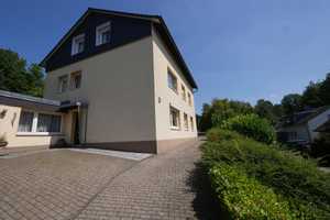 Sehr vielseitig nutzbares Dreifamilienhaus auf großem Grundstück in grüner Stadtrandlage von Haan – Mettmann (Kreis) – Vorschaubild 3