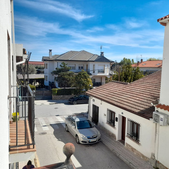 DUPLEX IN BRUNETE