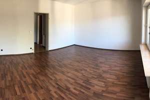 Schöne 1 Zimmer Wohnung mit Balkon/EBK/Bad in guter Lage... – Die vollständige Adresse der Immobilie erhältst du vom Anbieter., 65428 Rüsselsheim am Main – Vorschaubild 2