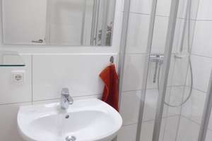 1-Zimmer-Apartment in Hamburg Farmsen-Berne saniert 42qm – Die vollständige Adresse der Immobilie erhältst du vom Anbieter., 22159 Farmsen-Berne, Hamburg – Vorschaubild 5