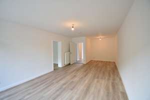 OB-City! Bezugsfreie 3-Zi-Whg mit Balkon