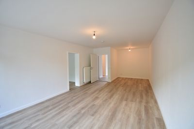 OB-City! Bezugsfreie 3-Zi-Whg mit Balkon