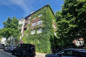 Klassischer Altbau-Charme in begrünter Umgebung und begehrter Lage von Hamburg-Eppendorf