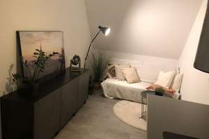 Hochwertige, helle, (teil-) möblierte Maisonette Wohnung in Stuttgart Vaihingen – 70563 Vaihingen-Mitte, Stuttgart – Vorschaubild 15