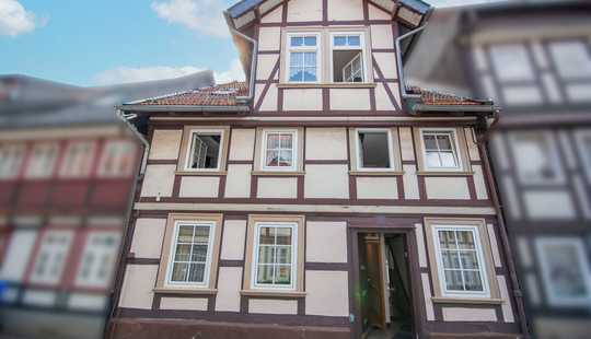 Bild von Denkmal-Reihenhaus in Top-Altstadtlage – vermietetes Anlageobjekt