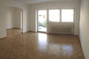 traumhafte Wohnung mit XXL-Süd-Terrasse, Einbauküche und Garage ab 01.08.2026 zu mieten – Dresdener Str. 57, 86157 Pfersee-Süd, Augsburg – Vorschaubild 6