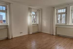 Charmante, modernisierte 2-Zimmer-Wohnung mit Freisitz – Die vollständige Adresse der Immobilie erhältst du vom Anbieter., 72250 Freudenstadt – Vorschaubild 2
