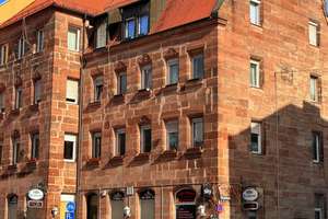 Historisches Wohn- und Geschäftshaus mit Charme, Garagen und Perspektive bei vermietbaren 797qm – Sandreuthstraße 36, 90441 Sandreuth, Nürnberg – Vorschaubild 2