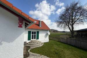 Stilvolles Landhaus mit 2 Wohnungen in top Lage - ruhig und sonnig! – Die vollständige Adresse der Immobilie erhältst du vom Anbieter., 88299 Leutkirch im Allgäu – Vorschaubild 2