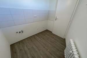 Frisch renovierte 1 Zimmer-Wohnung mit modernem Duschbad und Balkon – 22417 Langenhorn, Hamburg – Vorschaubild 6