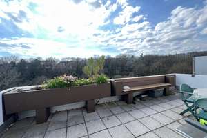Aus 3 mach 4 / geräumige Terrassenwohnung mit Blick ins Grüne /Tiefgarage