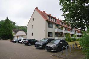 Kapitalanlage mit Potenzial: 3-Zimmer-DG-Wohnung mit Aussenstellplatz in Bremen nahe Mercedes – Die vollständige Adresse der Immobilie erhältst du vom Anbieter., 28327 Ellener Feld, Bremen – Vorschaubild 12
