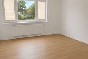 Erstbezug nach umfassender Renovierung – moderne 3-Zimmer-Wohnung mit Balkon in Duisburg-Großenbaum  – Am Golfplatz 40, 47269 Großenbaum, Duisburg – Vorschaubild 4