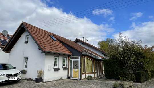 Bild von *NEU* NUR STREICHEN UND EINZIEHEN! GEMÜTLICHES EINFAMILIENHAUS IN RUHELAGE! JETZT BESICHTIGEN!