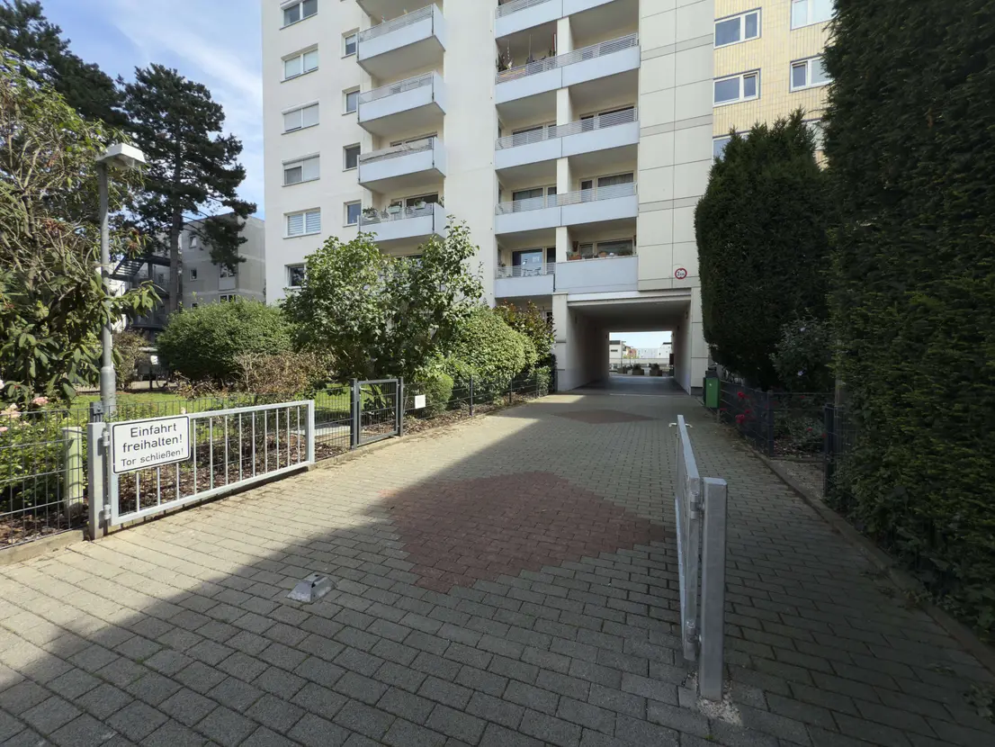 Ostend: Gepflegte helle 2-Zimmerwohnung mit Balkon - photo 3