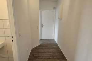 Hier hat jeder Platz: günstig geschnittene 2-Zi.-Wohnung frisch saniert – Kieler Str. 15, 24143 Gaarden-Ost, Kiel – Vorschaubild 4