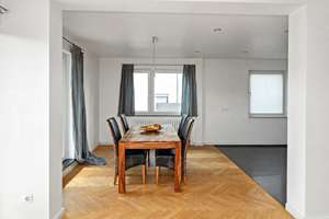Großes Familiendomizil in Rudow: Potenzial für zwei Parteien, Keller & Garten – Die vollständige Adresse der Immobilie erhältst du vom Anbieter., 12355 Rudow, Berlin – Vorschaubild 3