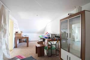 Einfamilienhaus mit Scheune, Pool und ca. 28.600 m² Grundstück – renovierungsbedürftig – Die vollständige Adresse der Immobilie erhältst du vom Anbieter., 9669 Frankenberg/Sachsen – Vorschaubild 8