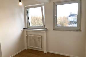 Moderne 3-Zimmer-Wohnung mit Aufzug, EBK & Waschmaschine – Uni-/Innenstadtnah – Viehofer Platz 10, 45127 Stadtkern, Essen – Vorschaubild 8