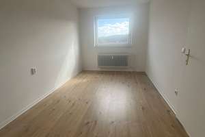 Ihr neues Wohlfühl-Zuhause: Helle 3-Zimmer-Wohnung mit Balkon in Salzgitter-Gebhardshagen – Eichenweg 17, 38229 Gebhardshagen, Salzgitter – Vorschaubild 3