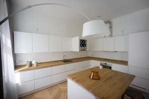 Elegant and Spacious 4-Room Family Apartment with Two Balconies and Two Bathrooms – wolliner strasse 5, 10435 Mitte (Ortsteil), Berlin – Vorschaubild 3