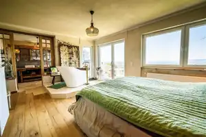Saniertes Einfamilienhaus mit Panoramablick & Baugrundstück – Mayen-Koblenz (Kreis) – Vorschaubild 5