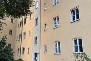 2 leer werdende Eigentumswohnungen im Paket inklusive 5 PKW-Stellplätzen in Berlin-Charlottenburg – Die vollständige Adresse der Immobilie erhältst du vom Anbieter., 10589 Charlottenburg, Berlin – Vorschaubild 3