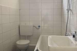 Endlich Zuhause: renovierte 1-Zimmer-Single-Wohnung – Friedrich-Karl-Str. 4, 46045 Altstadt-Mitte, Oberhausen – Vorschaubild 2