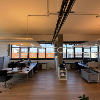 Einzigartiges Loftbüro | Epoxidharzboden | Vollklimatisiert