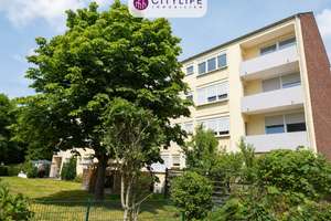 ...GEPFLEGTE 3-ZIMMER-WOHNUNG MIT LOGGIA UND TRAUMHAFTEM GRÜNBLICK...