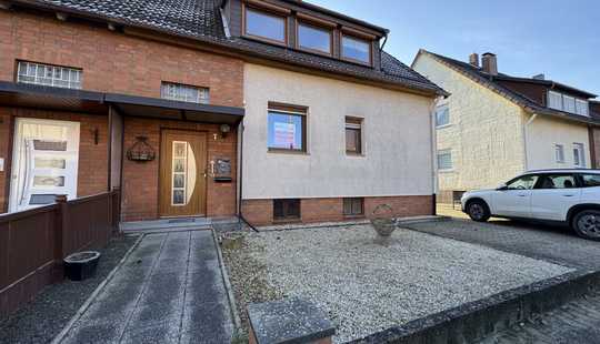 Bild von Ilsede / Ortsteil Münstedt / Zweifamilien-Doppelhaushälfte mit Nebengebäude und Garage