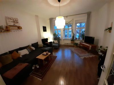 Zuhause mit 4,5 Zimmern und saniertem Ambiente in Augsburg