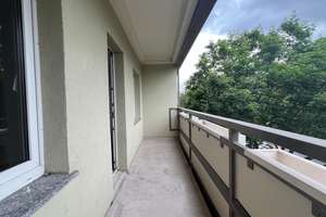 Schöne 3-Zimmerwohnung mit Balkon sucht nette Mieter! – Senftenberger Str. 42, 1239 Prohlis-Süd, Dresden – Vorschaubild 3