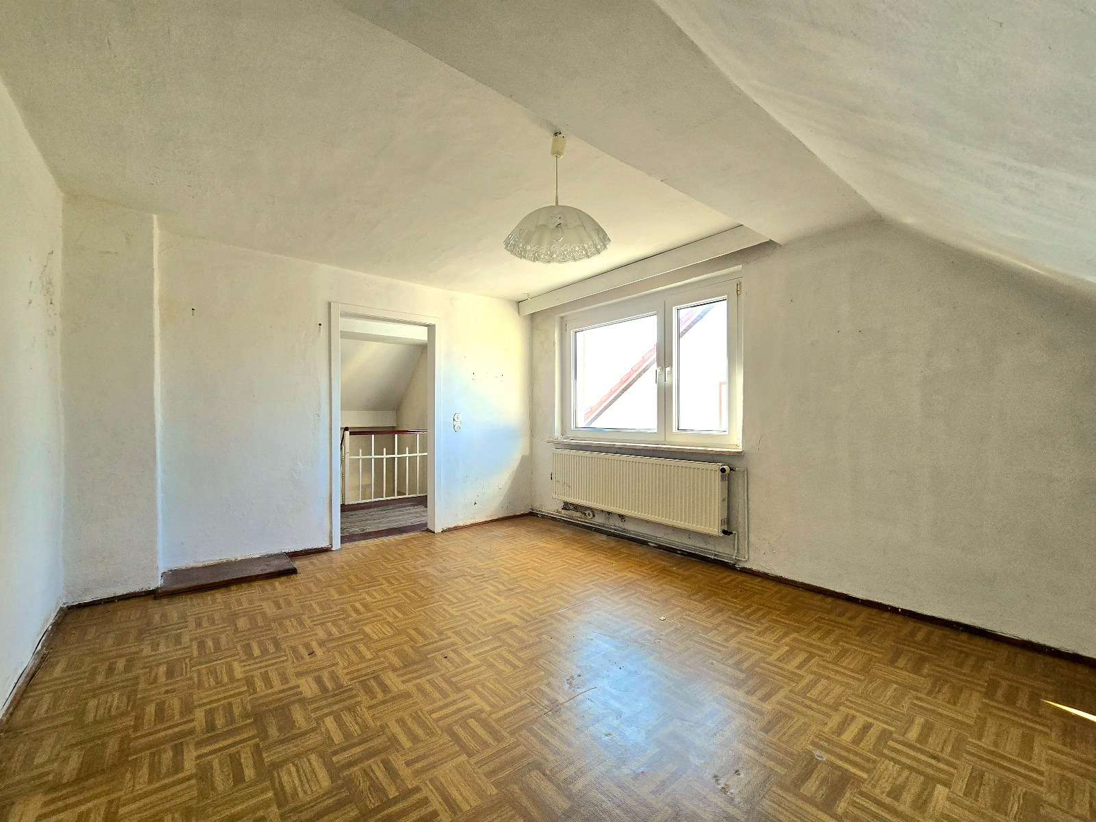 Charmantes Stadthaus in Borna zur individuellen Gestaltung, Leipzig Kreis – Bild 4