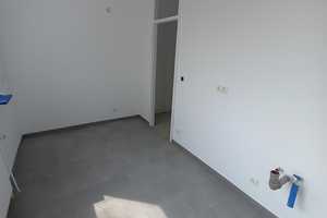 Schicke 2-Zimmerwohnung mit Balkon – Kissinger Str. 42, 40229 Düsseldorf – Vorschaubild 2