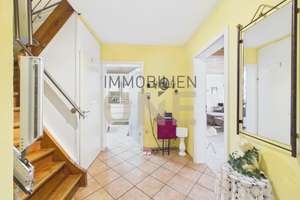 Ein Zuhause zum Ankommen – gepflegtes Einfamilienhaus mit sonnigem Garten, viel Platz und Entwicklun – Die vollständige Adresse der Immobilie erhältst du vom Anbieter., 93055 Schwabelweis, Regensburg – Vorschaubild 3
