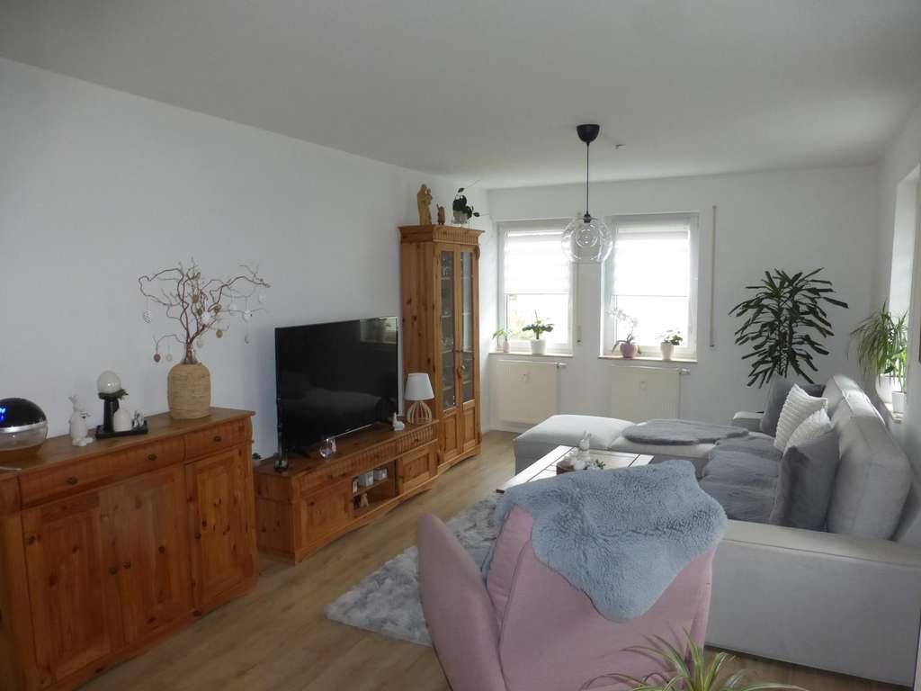 Immobilie in Lichtenstein/Sachsen - Gepflegte ETW für Kapitalanleger in Lichtenstein Hartensteiner Strasse - Bild 0