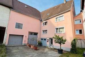 PRAKTISCHES EINFAMILIENHAUS  IN RUHIGER LAGE MIT SCHEUNE, GARAGE, 8  ZIMMERN & VIEL POTENZIAL – Die vollständige Adresse der Immobilie erhältst du vom Anbieter., 72516 Scheer – Vorschaubild 2