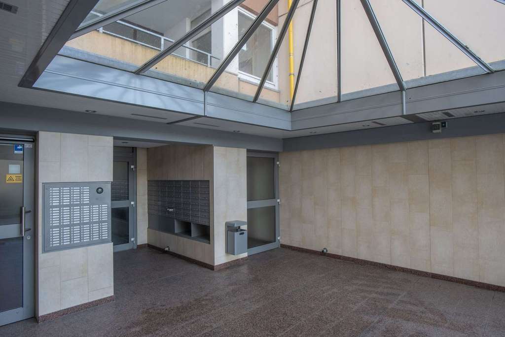 Immobilie in Maintal - Gut vermietete 2ZKB mit Stellplatz in sehr gepflegtem MFH am Feldrand. Käuferprovisionsfrei! - Bild 3