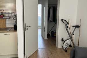 Schöne 2-Zimmer-Wohnung mit EBK in Düsseldorf – Gumbertstraße 179, 40229 Düsseldorf – Vorschaubild 1