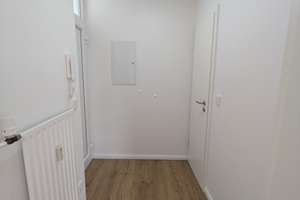 Sanierte Wohnung im Westend mit Einbauküche! – Spandauer Damm 181-183, 14050 Westend, Berlin – Vorschaubild 2