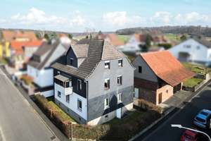 Zweifamilienhaus mit Scheune in guter Lage von Neustadt – Die vollständige Adresse der Immobilie erhältst du vom Anbieter., 35279 Neustadt (Hessen) – Vorschaubild 1