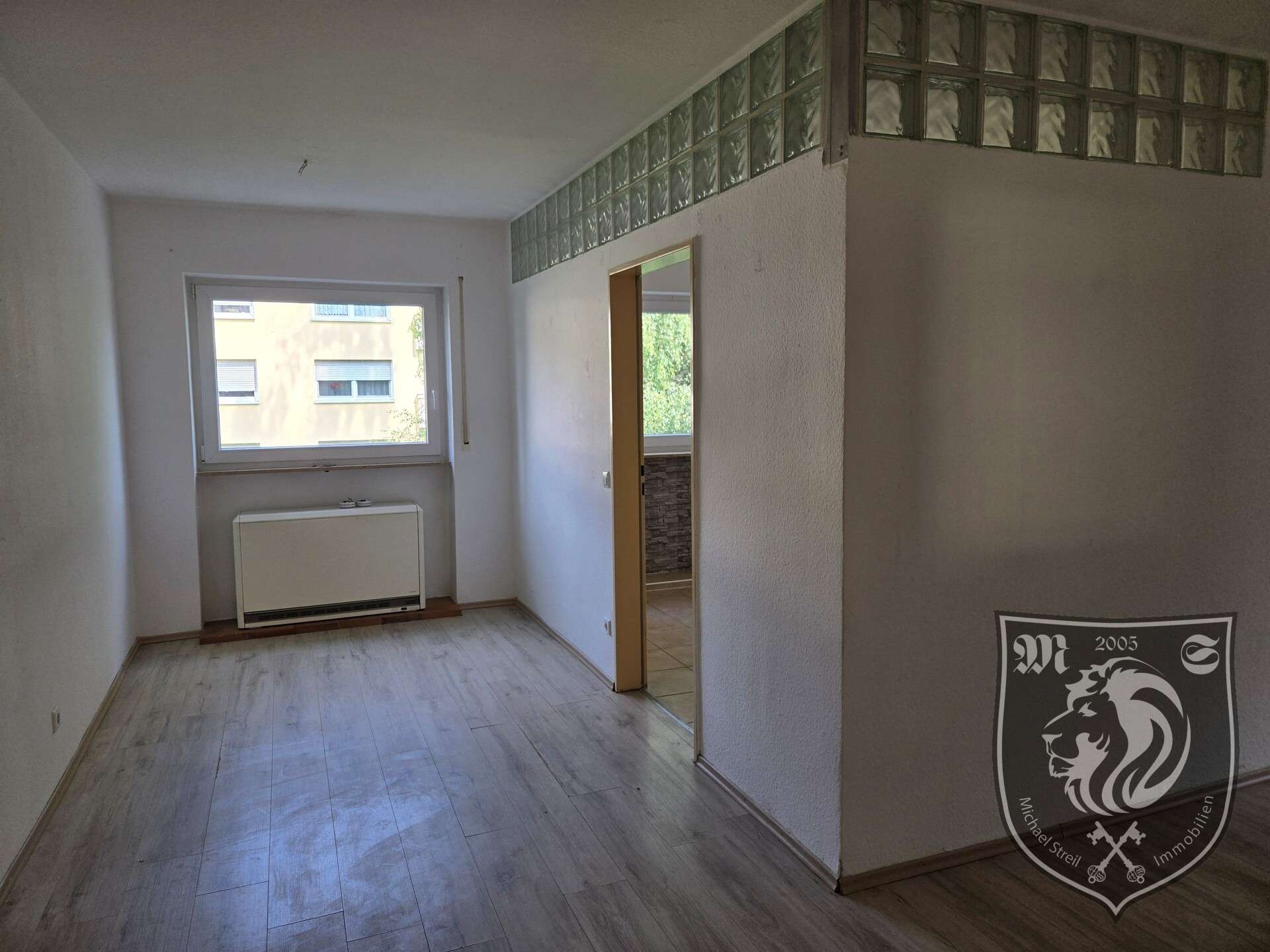 Immobilie in Nattheim - Helle 4-Zimmer-Wohnung mit Süd-Loggia in ruhiger Lage von Nattheim - Bild 4