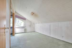 Einfamilienhaus mit Potenzial, großer Garage & großem Garten in Südausrichtung – Die vollständige Adresse der Immobilie erhältst du vom Anbieter., 74193 Schwaigern – Vorschaubild 18