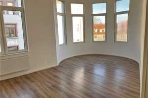 Alpers Immobilien: Traumhafte Wohnung mit Balkon in der Alten Bürger – Bürgermeister-Martin-Donandt-Platz 32 c, 27568 Bremerhaven – Vorschaubild 1