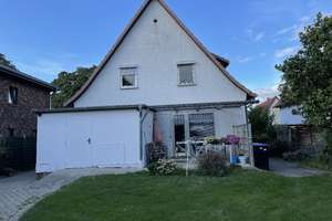 ***Solides Zweifamilienhaus als Kapitalanlage in Celle*** – Die vollständige Adresse der Immobilie erhältst du vom Anbieter., 29221 Celle – Vorschaubild 3